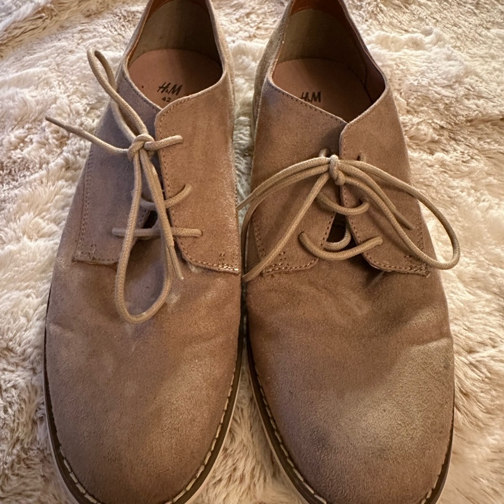 H&M Men's Beige Suede Oxfords